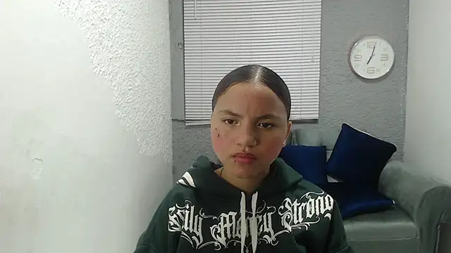 kimmyfuckass online show from April 2026 12:17:02 PM