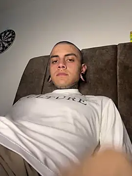  valentinooo online show from March 2026 04:06:01 AM