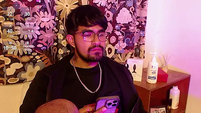 Snapshot of kcleiton chatting on March 2026 05:35:02 AM kcleiton online show from March 2026 05:35:02 AM