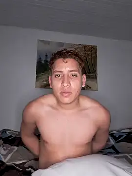 Snapshot of franhot25 chatting on March 2026 06:39:02 AM franhot25 online show from March 2026 06:39:02 AM