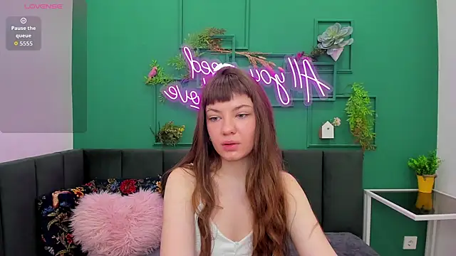 AgnesBeautiful online show from April 2026 01:50:01 AM