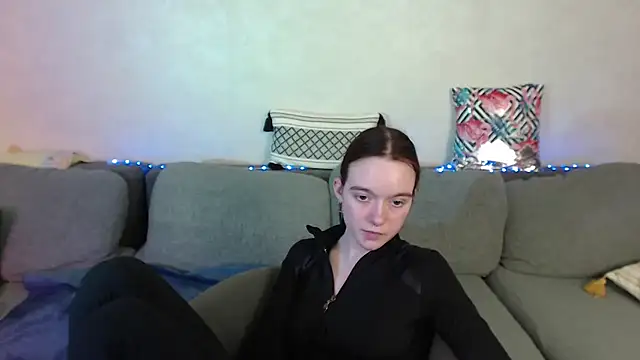 SunyLily online show from April 2026 08:28:02 AM