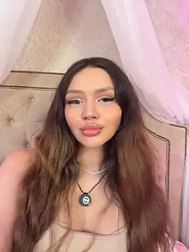 Snapshot of MelanieSutton chatting on July 2026 05:54:02 AM MelanieSutton online show from July 2026 05:54:02 AM