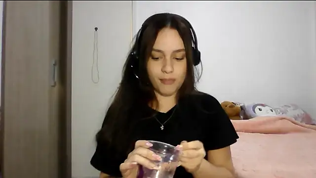 Willowlk online show from March 2026 10:42:01 PM