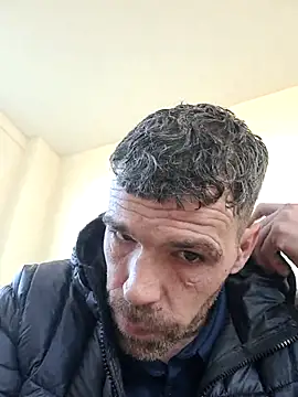 Snapshot of hulllad40 chatting on March 2026 03:18:02 PM hulllad40 online show from March 2026 03:18:02 PM