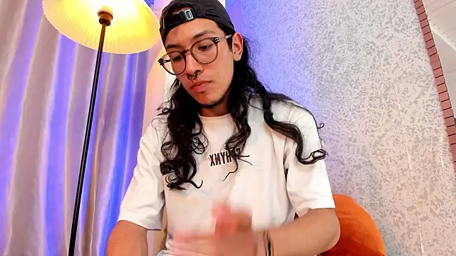 Enzo rey online show from March 2026 09:21:02 PM