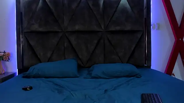 ChloeNix online show from March 2026 04:18:02 AM