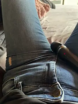 aleexii s online show from April 2026 01:49:01 PM