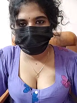 Sunitha28 online show from April 2026 07:36:01 PM