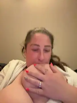 CurvyCatx online show from May 2026 08:48:01 PM