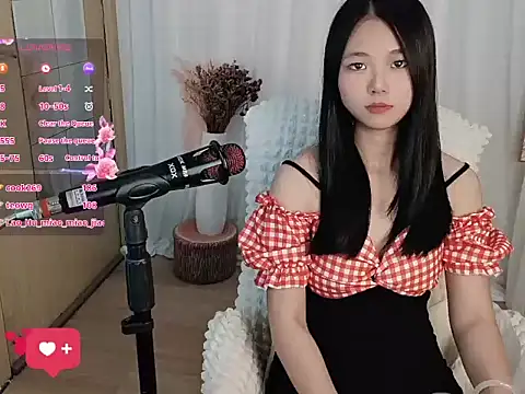 Noelle-2007 online show from March 2026 05:19:02 PM