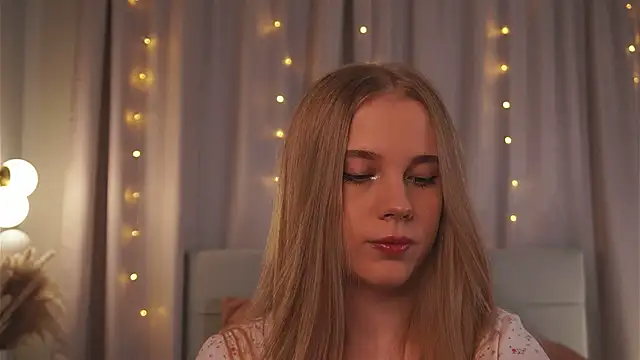 tayashy online show from May 2026 04:36:02 PM