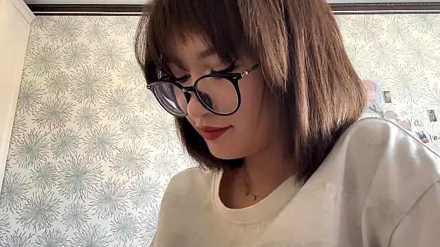 Bella Voraesynd online show from March 2026 12:34:01 PM