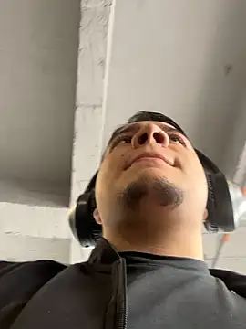 OliverTabordaa online show from April 2026 04:55:01 PM