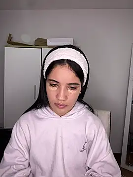 Lucy engel online show from May 2026 11:22:01 PM