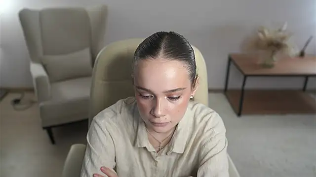 Snapshot of MeriPhelan chatting on March 2026 09:02:01 AM MeriPhelan online show from March 2026 09:02:01 AM