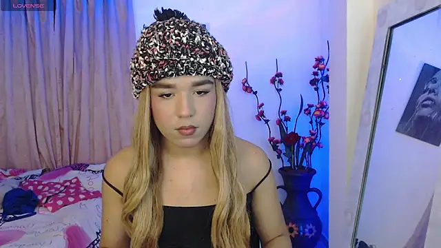 Candyy doll   online show from March 2026 08:05:02 PM