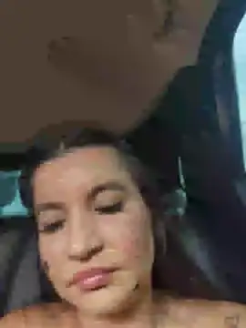 Snapshot of Pretty_Julieta chatting on June 2026 06:10:01 PM Pretty Julieta online show from June 2026 06:10:01 PM
