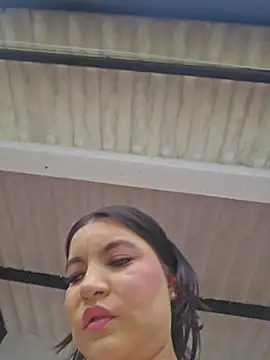 Snapshot of Pretty_Julieta chatting on July 2026 07:21:01 PM Pretty Julieta online show from July 2026 07:21:01 PM