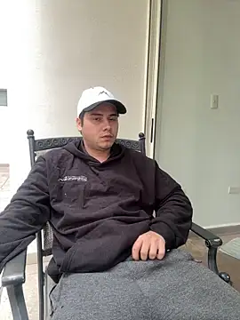 Snapshot of tato15152 chatting on April 2026 09:04:02 PM tato15152 online show from April 2026 09:04:02 PM