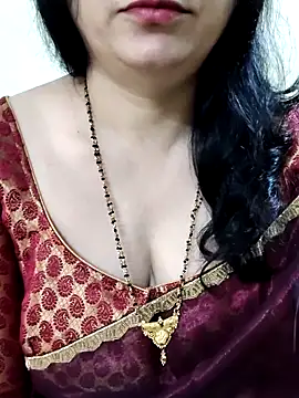 Yazhini-Cam online show from June 2026 01:58:02 PM