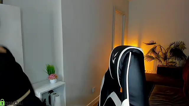 Natasha Shepard online show from March 2026 01:07:02 AM