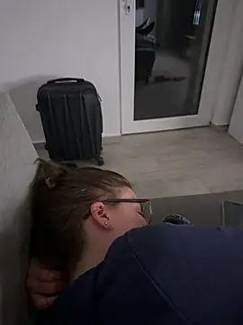 teencouple1313 online show from March 2026 09:36:01 PM