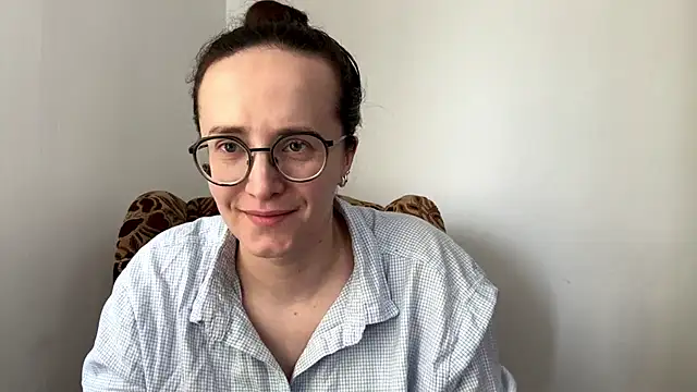 SofiaTease online show from April 2026 02:15:02 PM