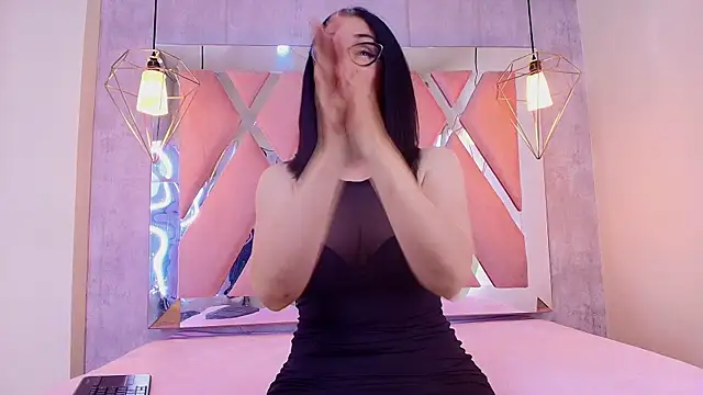 luci lane  online show from April 2026 03:12:01 AM