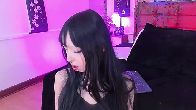 Vickmoon online show from July 2026 08:57:02 PM