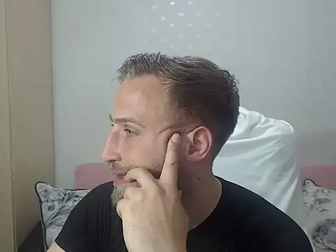 BlondEagleMuscle online show from May 2026 09:12:02 PM