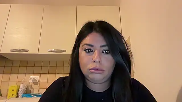 giaduzza online show from April 2026 03:35:01 PM