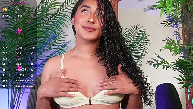 Snapshot of SoyJuliana_19 chatting on June 2026 12:08:02 PM SoyJuliana 19 online show from June 2026 12:08:02 PM