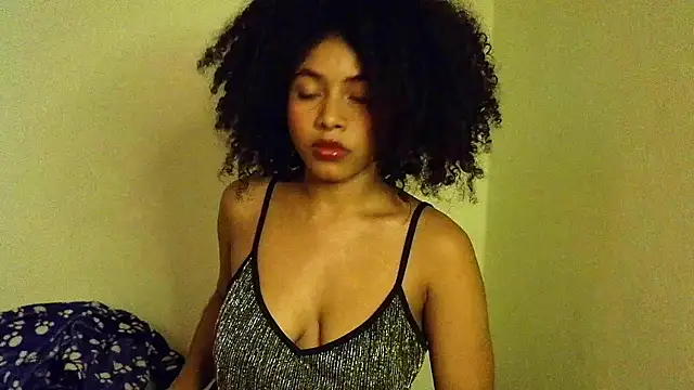 Larita curly online show from April 2026 08:58:01 PM