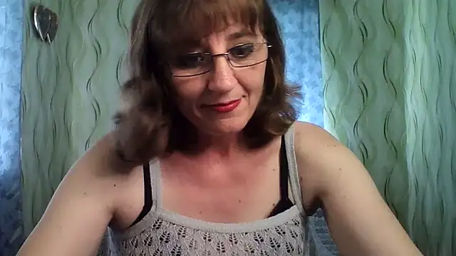 Alisaprice077 online show from June 2026 12:09:02 PM