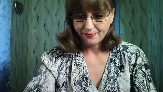 Snapshot of Alisaprice077 chatting on June 2026 08:42:01 AM Alisaprice077 online show from June 2026 08:42:01 AM
