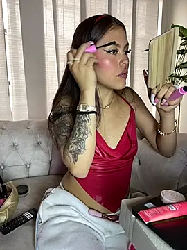 Snapshot of Cloe_pink1 chatting on May 2026 08:26:02 PM Cloe pink1 online show from May 2026 08:26:02 PM