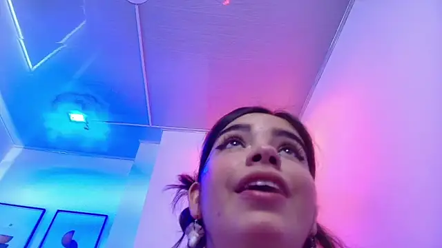 Snapshot of Daphne_glas chatting on March 2026 11:25:02 AM Daphne glas online show from March 2026 11:25:02 AM