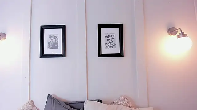 Fer Luxx online show from April 2026 01:41:02 PM