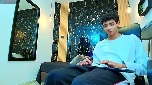 ValeriHot 1 online show from April 2026 03:02:01 AM
