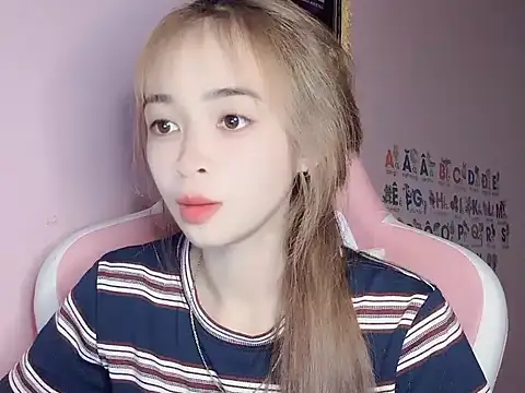 Odile068 online show from March 2026 04:23:01 PM