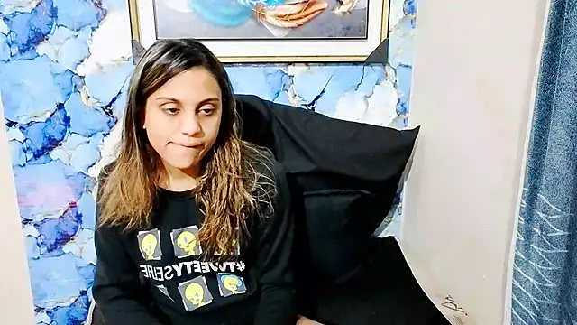 Snapshot of Luscious_Lexy chatting on June 2026 04:36:02 AM Luscious Lexy online show from June 2026 04:36:02 AM