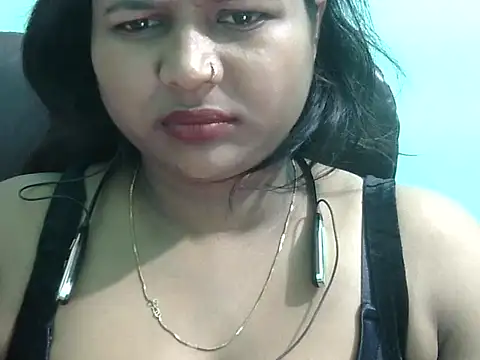 Snapshot of Rashmi_hotgirl chatting on March 2026 06:18:02 PM Rashmi hotgirl online show from March 2026 06:18:02 PM