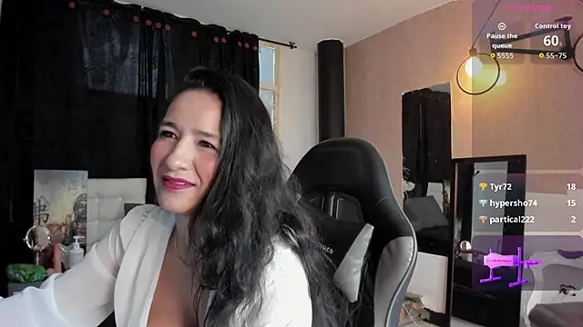 Snapshot of Vicky_Angeel chatting on June 2026 06:01:02 PM Vicky Angeel online show from June 2026 06:01:02 PM