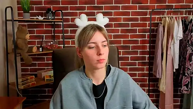 Snapshot of RebeccaaNelson chatting on March 2026 02:10:02 PM RebeccaaNelson online show from March 2026 02:10:02 PM