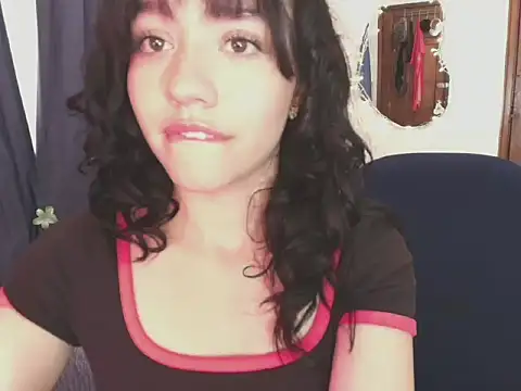 Katiieee online show from May 2026 08:47:01 PM