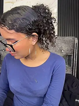 Bunny fire online show from April 2026 07:08:02 PM