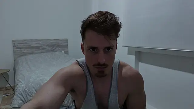 zeusoctavian1 online show from March 2026 06:12:02 PM