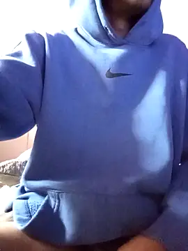 SeuDono  online show from April 2026 01:45:01 AM