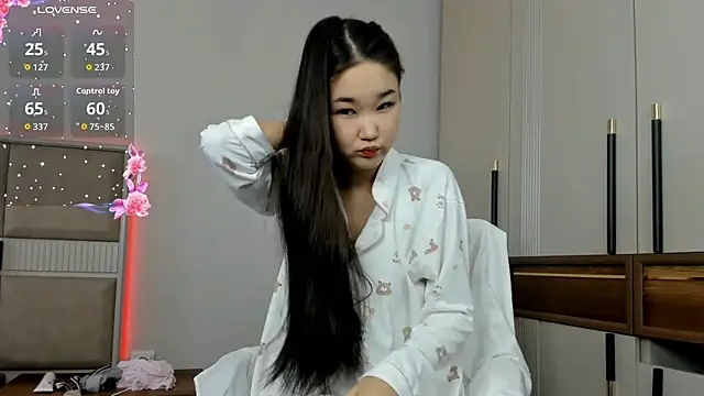 kasumikawa online show from March 2026 01:44:02 AM